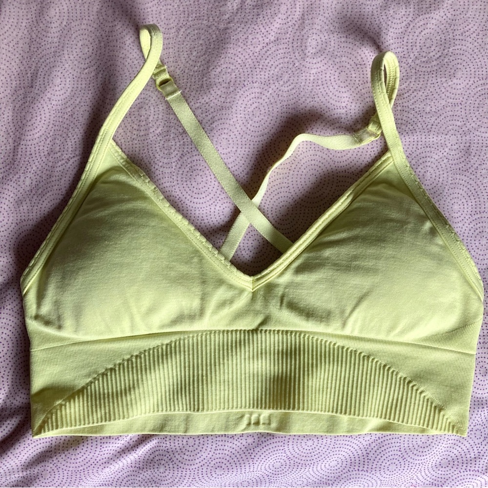 Lululemon yellow sports bra size 4